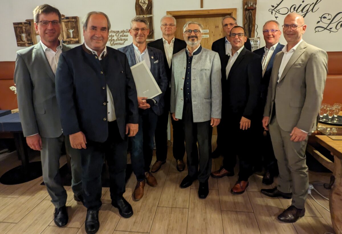 Aufsichtsräte und Vorstandsmitglied verabschiedet