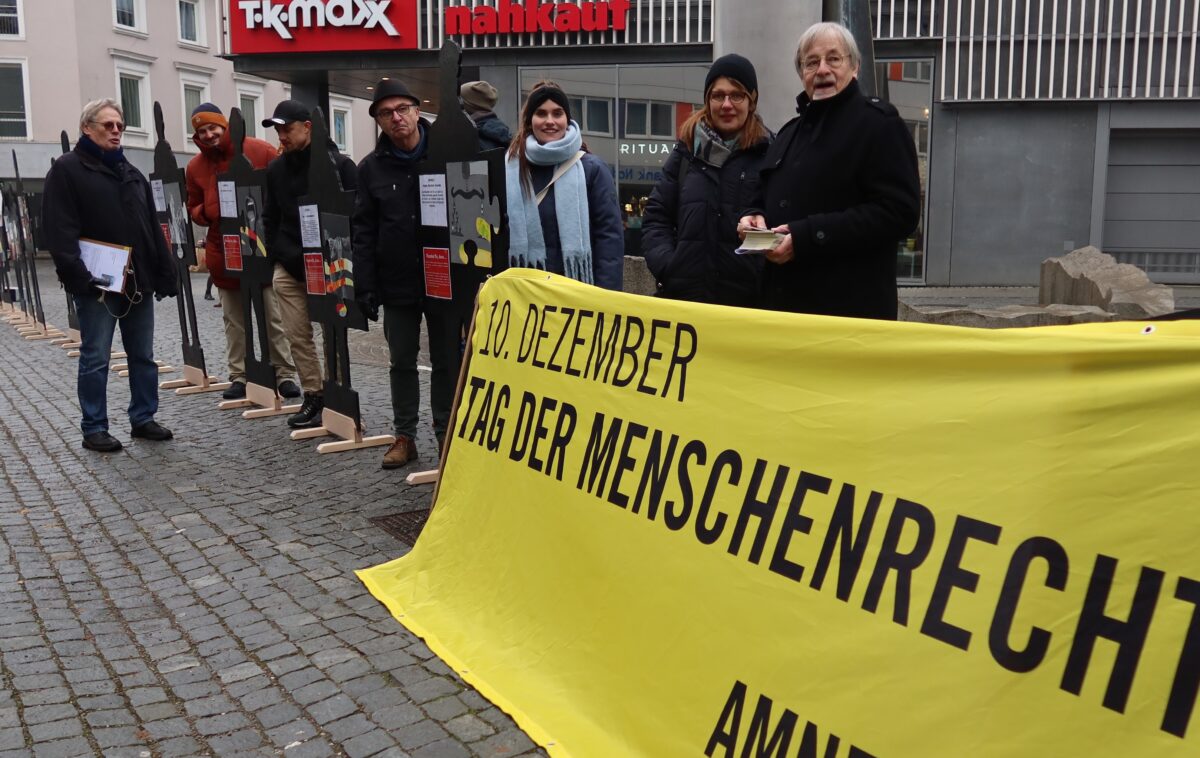 „Es schreit in der Welt“: Demo für die Einhaltung der Menschenrechte