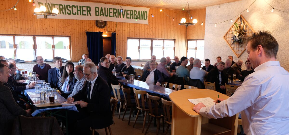 Landwirtschaft früher und heute: kritische Betrachtung eines Flosser Austräglers