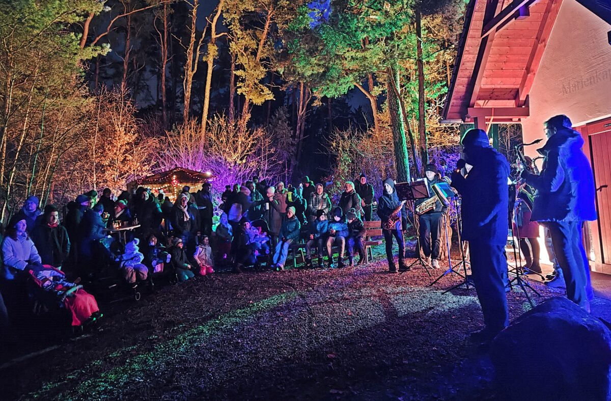 Nikolausfest an der Marienkapelle „Die Knotenlöserin“ in Pirk