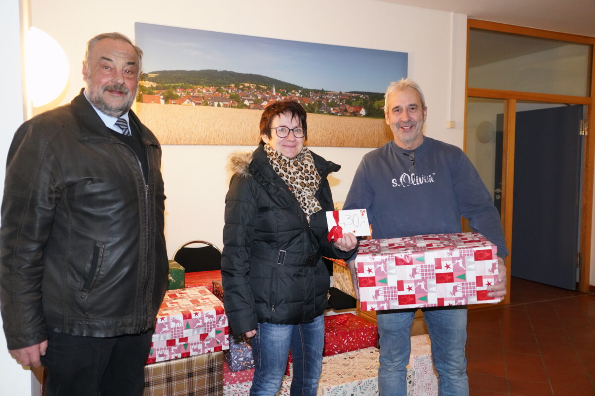 Frauenbund sorgt mit vielen Päckchen für Weihnachtsfreude