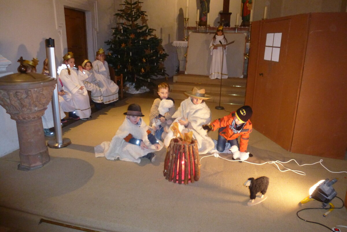 Evangelische Kinder in Kaltenbrunn spielerisch auf dem Weg nach Betlehem