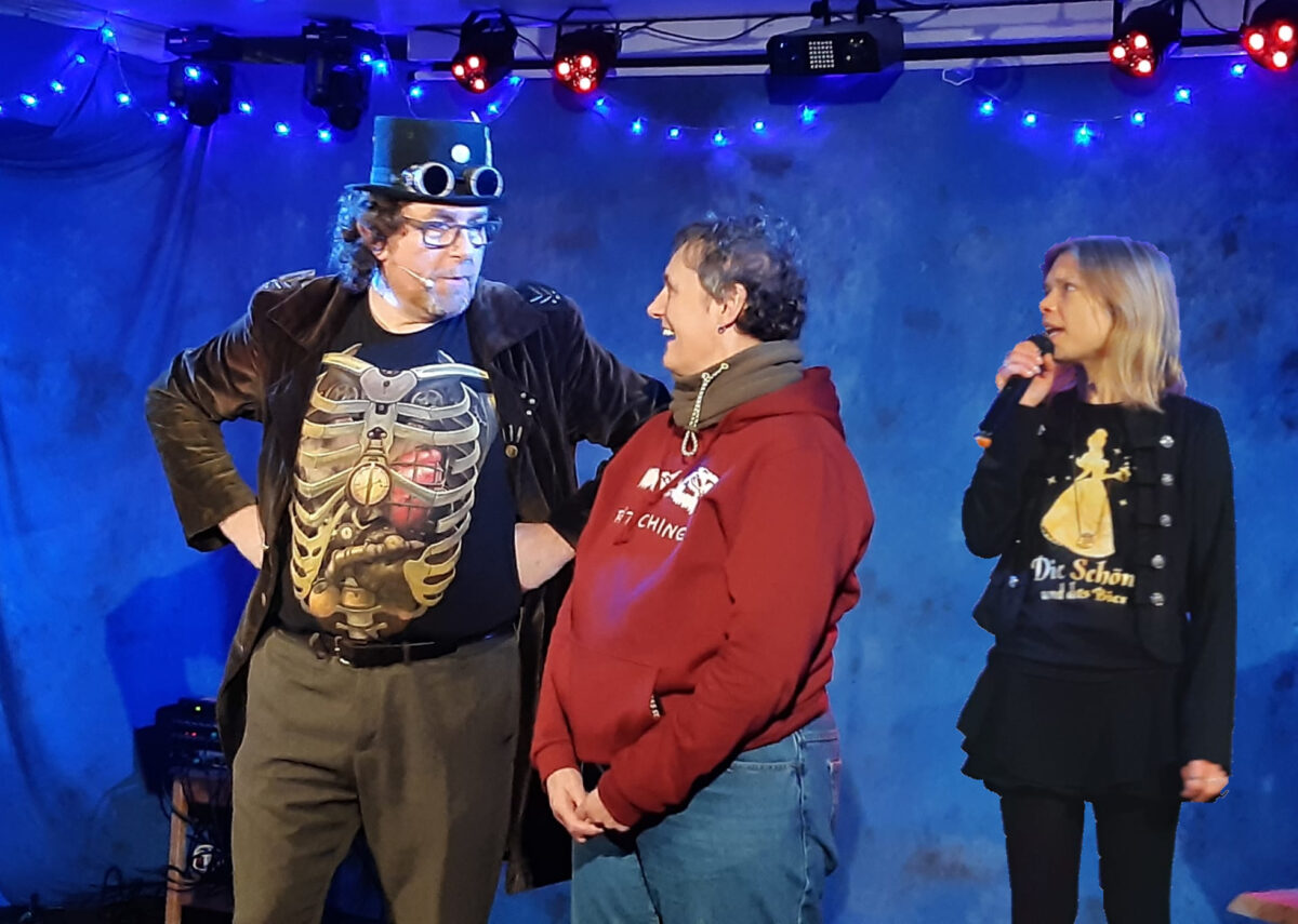 Kabarett, Ukulele und Zauberei mit Andrea Limmer und Christopher dem Hofzauberer
