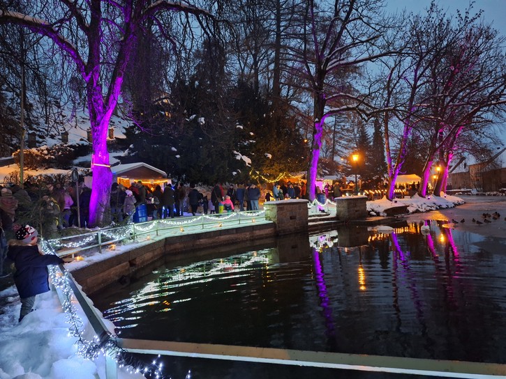 „Märchenhafter Adventsmarkt“ begeisterte die Besucher