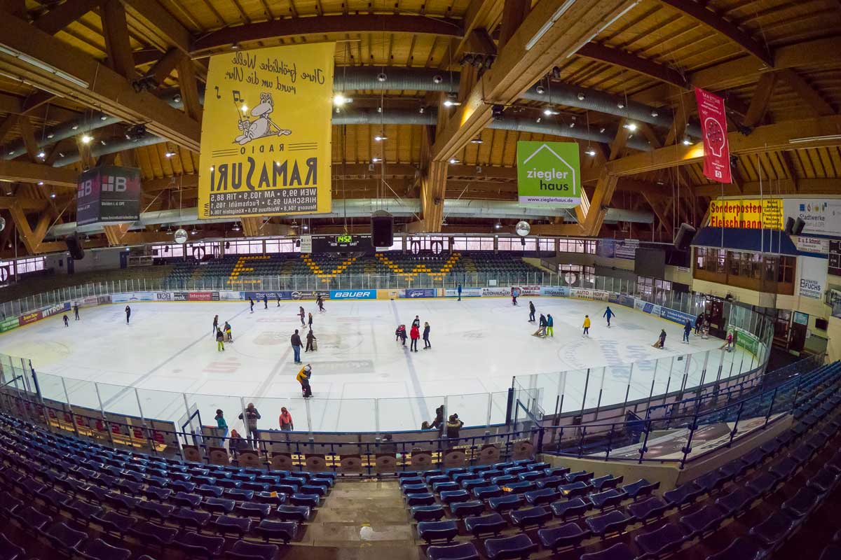 Hiobsbotschaft für die Blue Devils: Technischer Defekt in der Hans-Schröpf-Arena