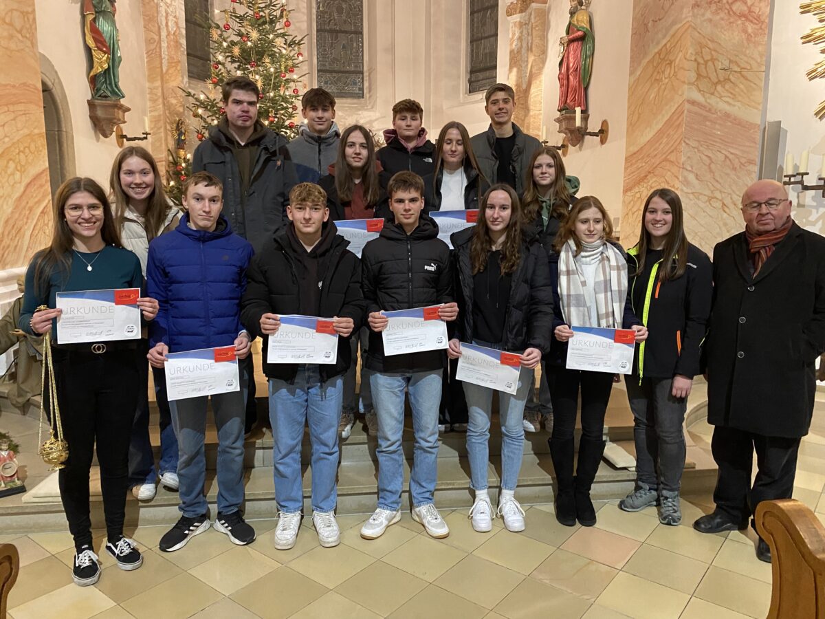 15 Ministranten beenden ihren Dienst am Altar