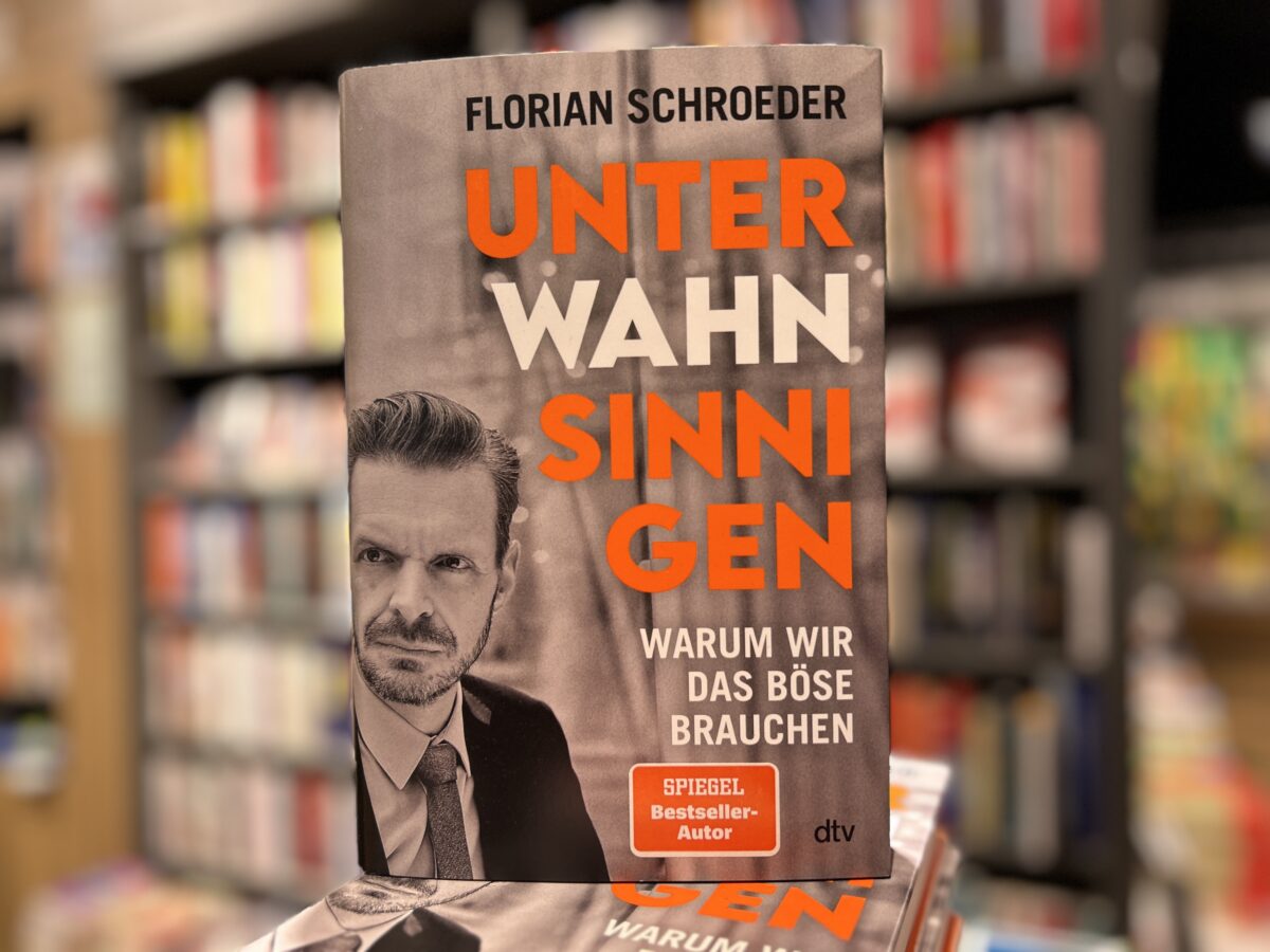 BücherECHO: Unter Wahnsinnigen – Warum wir das Böse brauchen