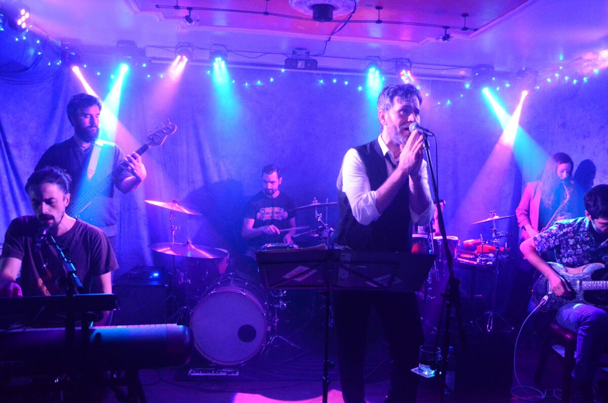 Die „Bourbon Blues Band“ auf der Live Stage