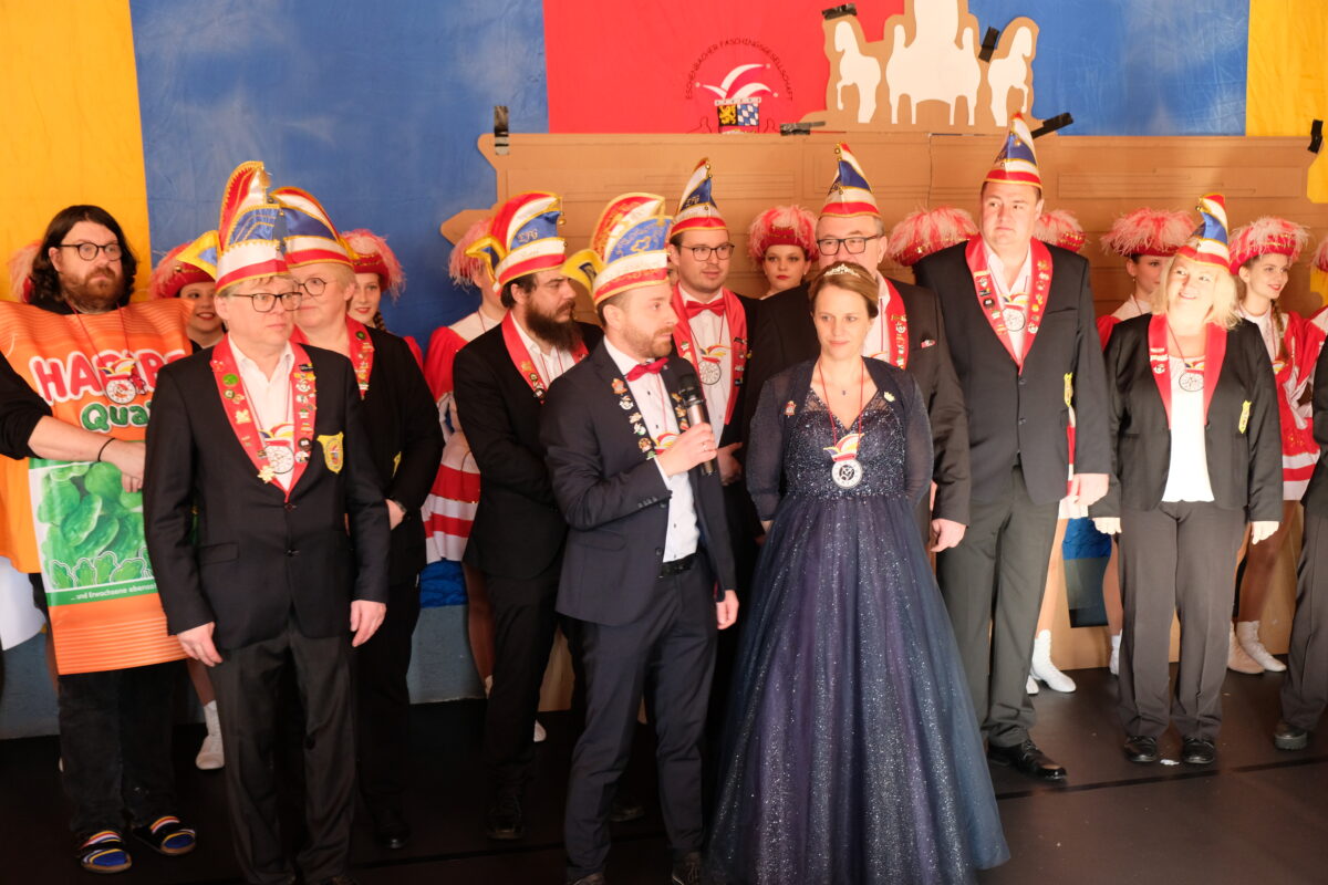 Bunter Nachmittag der Eschenbacher Faschingsgesellschaft begeistert Jung und Alt