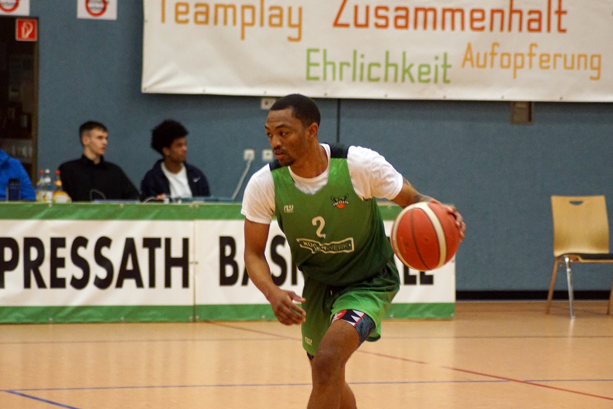Basketball: DJK Pressath gewinnt und bleibt an der Tabellenspitze
