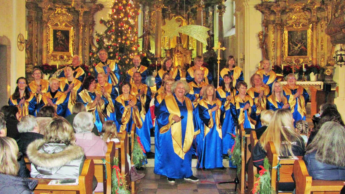 Erfolgreiches Gospelkonzert erfüllt Kirche mit Gesang und Solidarität