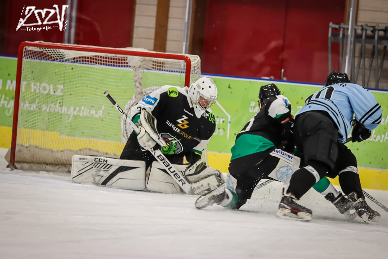 EHC Mitterteich verliert überraschend das Derby gegen bissigen EV Weiden 1b
