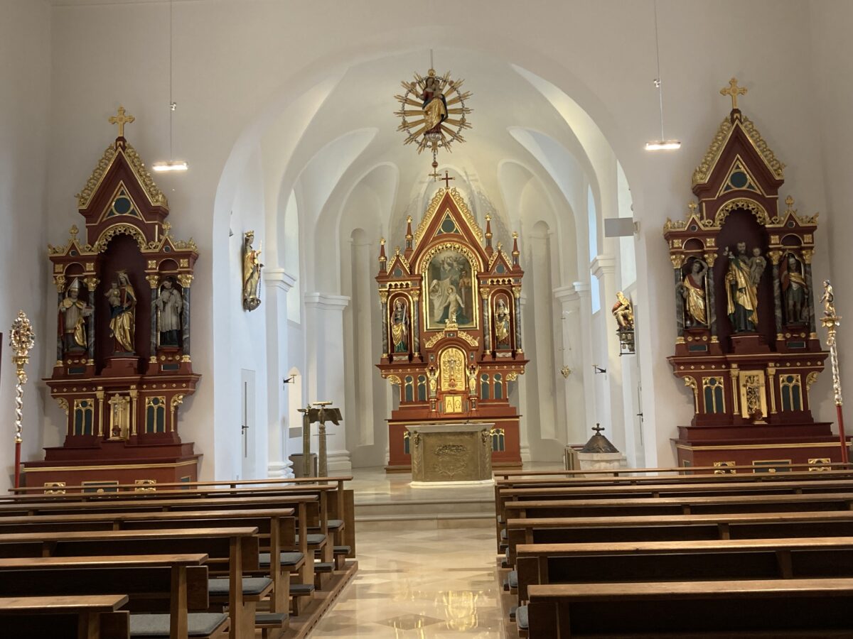 Katholischer Frauenbund spendet 1.000 Euro für Kirchenrenovierung