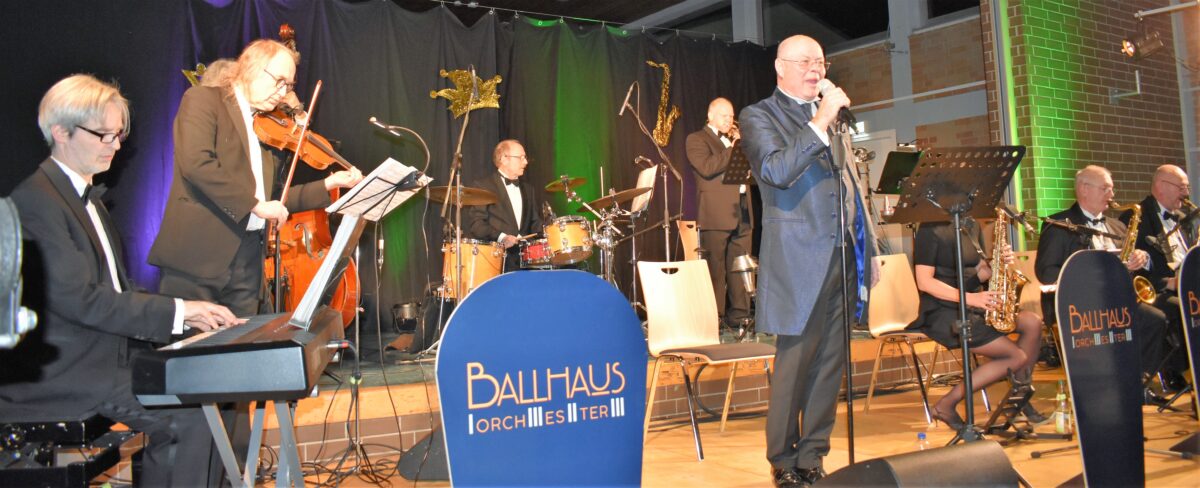 „Babylon Pressath“ bringt Flair der goldenen 1920er in die Stadthalle
