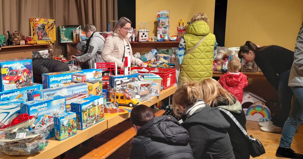 Rekordumsatz: Kindersachenflohmarkt Grafenwöhr ist ein Dauerbrenner