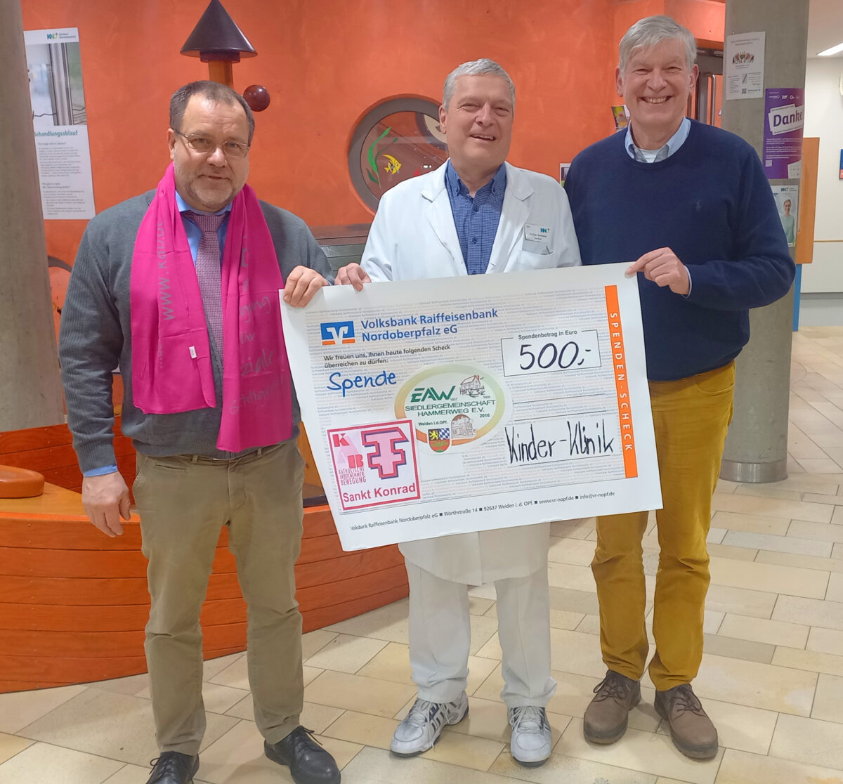 Siedler und KAB spenden 500 Euro an Kinderklinik