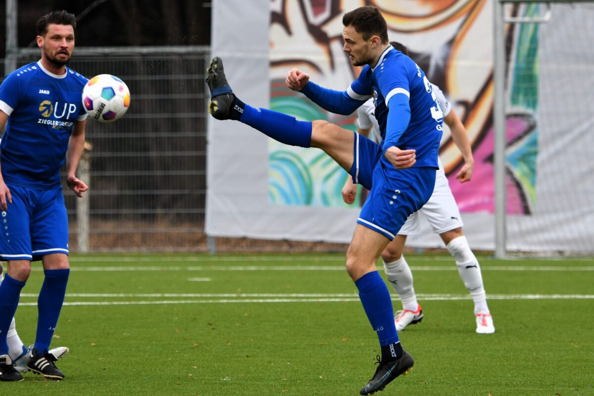Drei auf einen Streich für die SpVgg SV Weiden