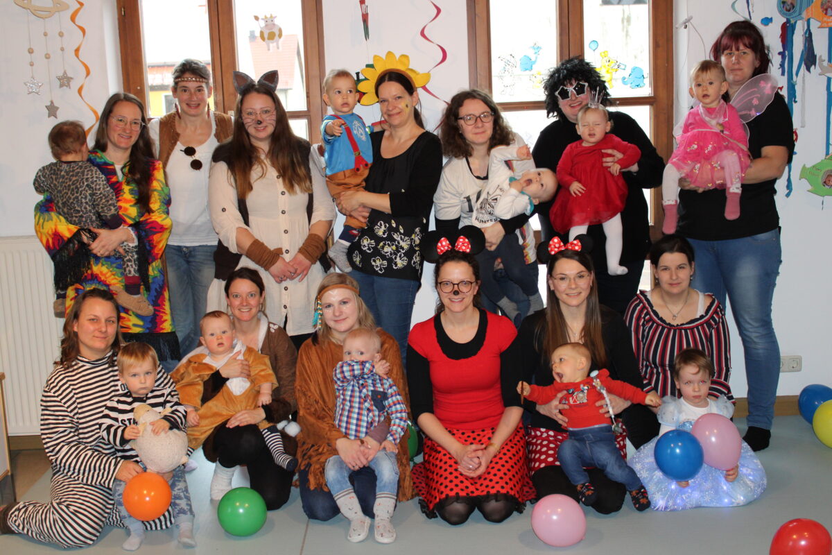 Kleine Faschingsnarren verbringen heiteren Vormittag in Kirchenthumbach