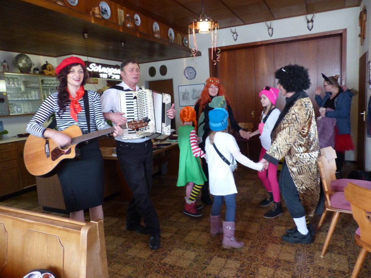 Faschingsfeier mit den Landfrauen im Gasthof Kappl