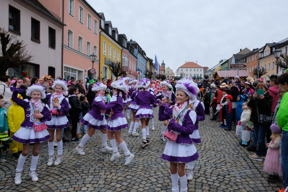 Eschenbacher Faschings-Finale: 5000 Besucher feiern ein ausgelassenes Fest