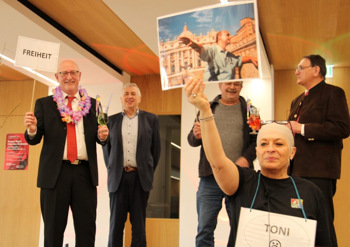 Lob und Dank für den scheidenden Schulleiter des Neustädter Gymnasiums