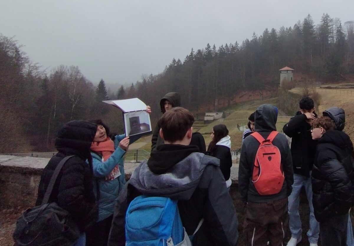Nie wieder ist jetzt: Pressather Schüler in der Gedenkstätte Flossenbürg