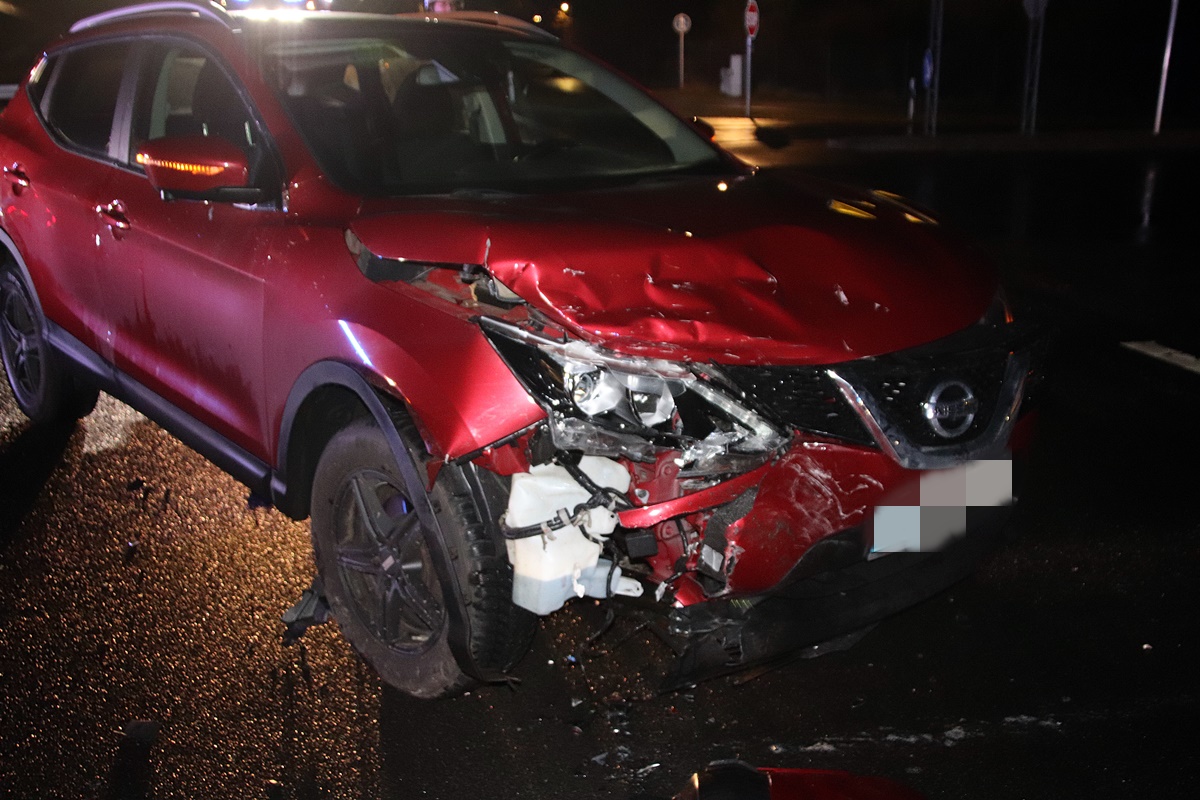 Wieder Verkehrsunfall auf der Russweiherkreuzung