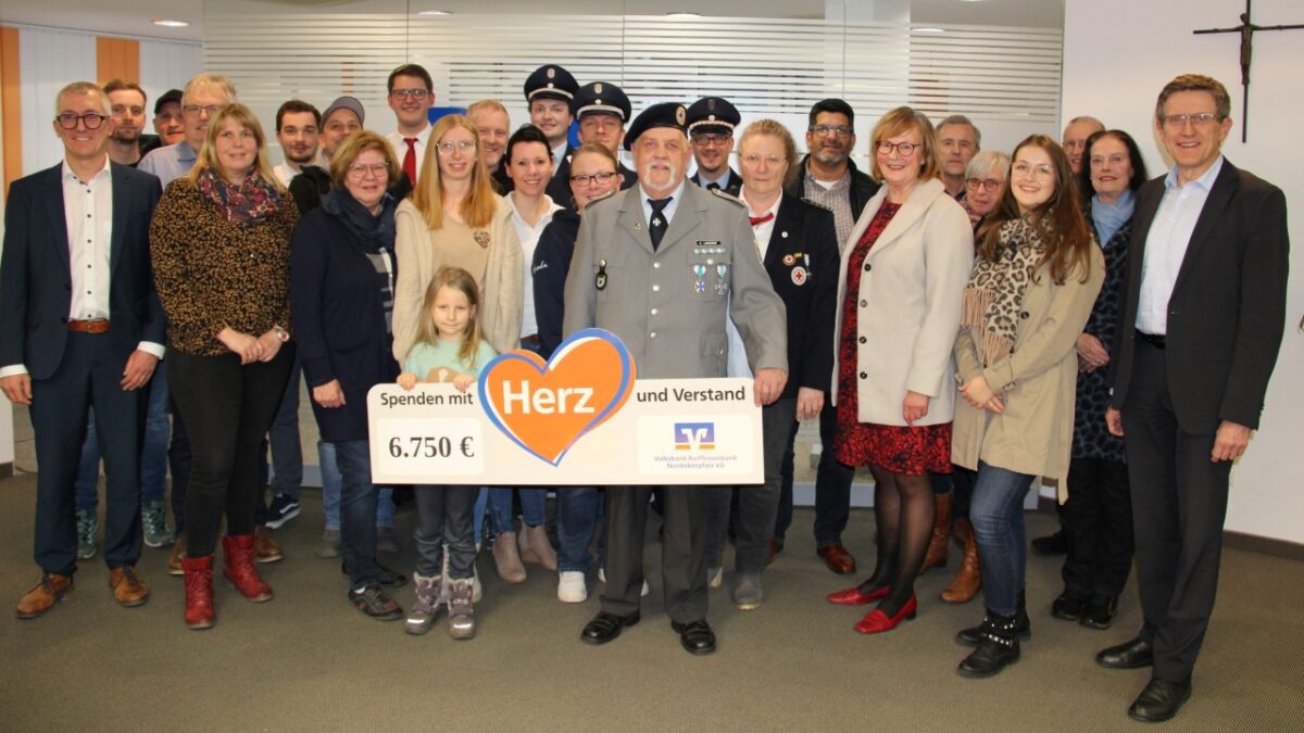 Volksbank Raiffeisenbank Nordoberpfalz verteilt Spenden
