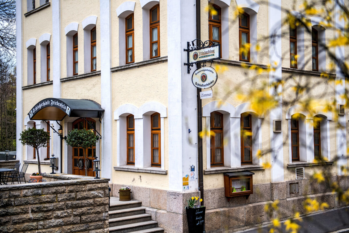 Durch den Luftkurort Friedenfels weht jetzt ein anderes Lüftchen