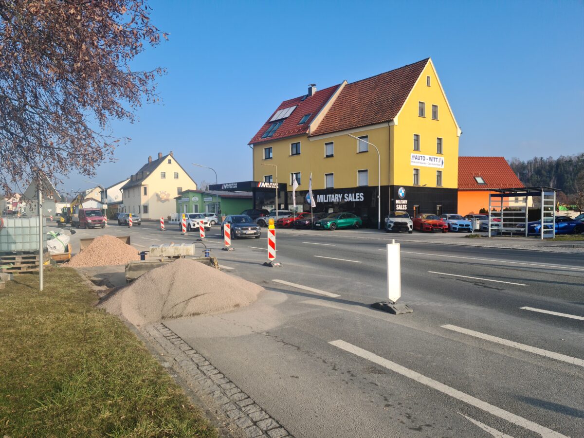 Bauausschuss Grafenwöhr: Behördenleiter erklärt Vorgang an Neuer Amberger Straße