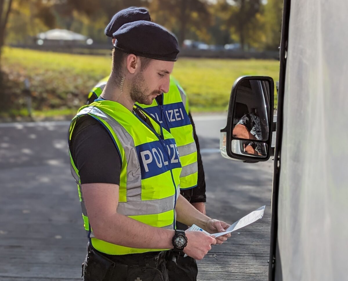 Bundespolizei Waidhaus entlarvt falschen Italiener