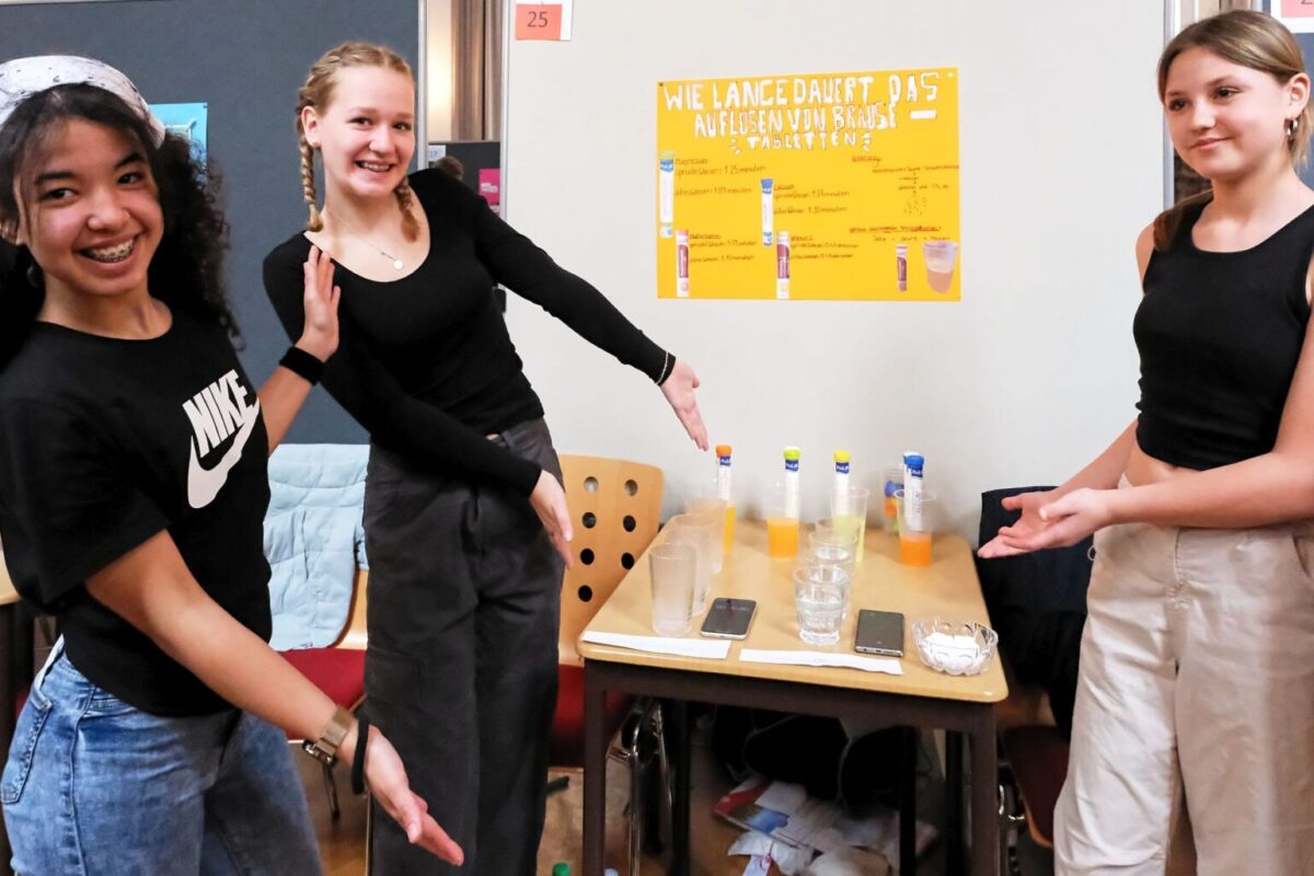 Dr.-Johanna-Decker-Schulen Amberg sind jetzt MINT-freundliche und Digitale Schule