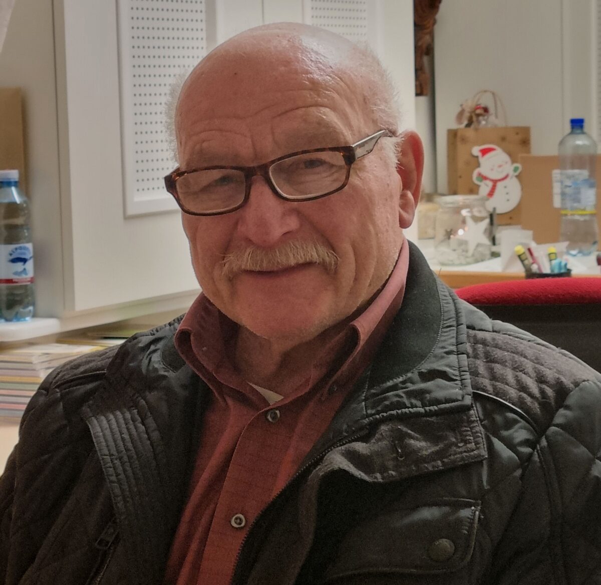 Gerhard Meierhöfer hört nach elf Jahren Pflegearbeit im evangelischen Friedhof Floß auf