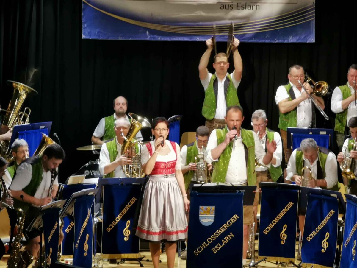 Mächtiger Andrang beim Starkbierfest in Eslarn