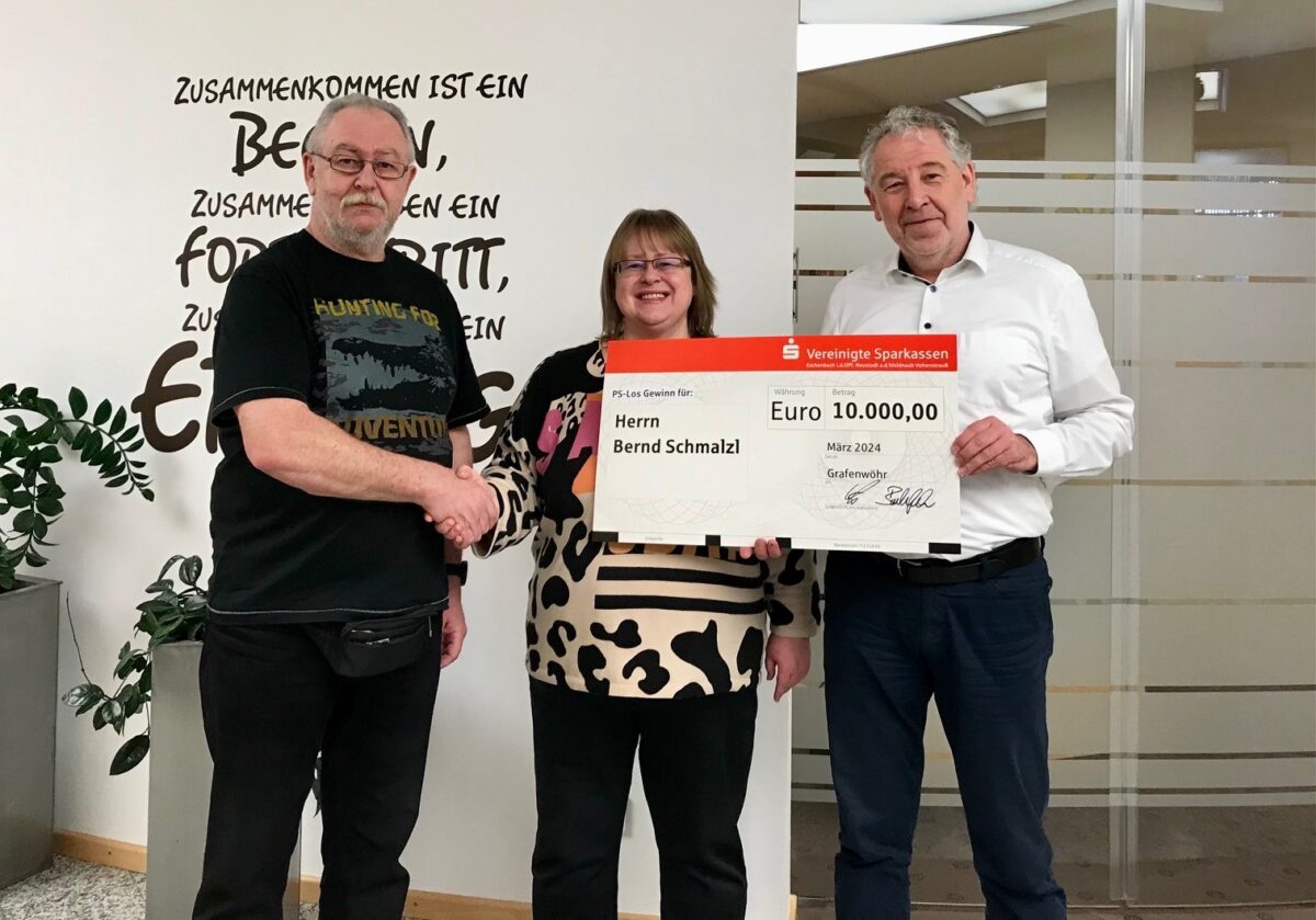 Geldsegen für Kunden der Sparkasse Grafenwöhr