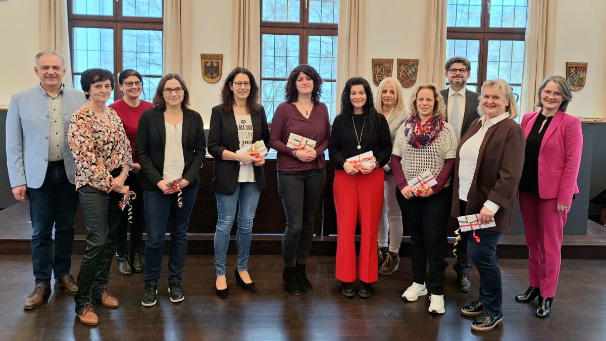 Tirschenreuther Schulaufsichtsbezirk feiert elf Dienstjubiläen