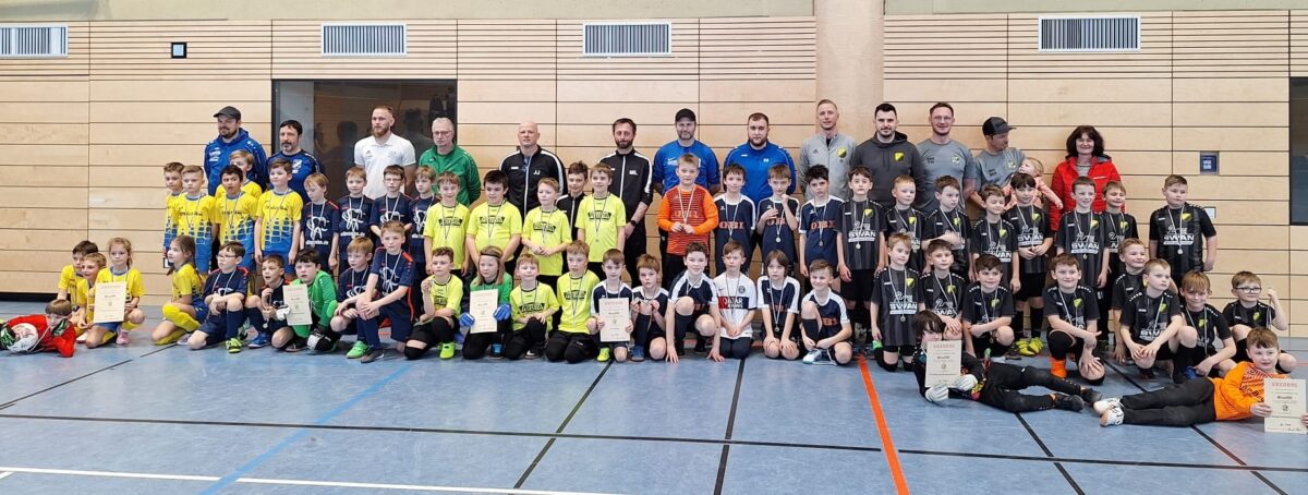 460 Juniorenkicker beim Hallenturnier um den Toyota-Cup