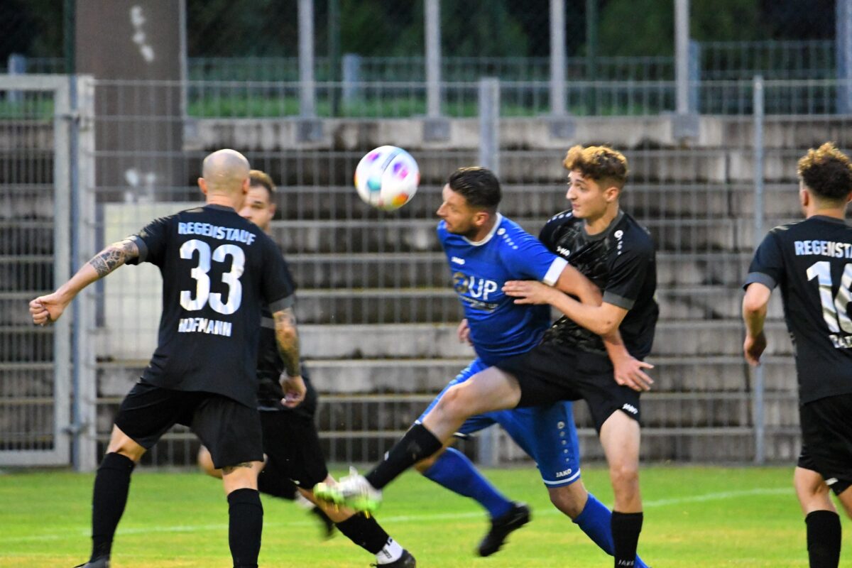 Trotz viel Sand im Getriebe feiert die SpVgg SV Weiden 17. Sieg in Folge