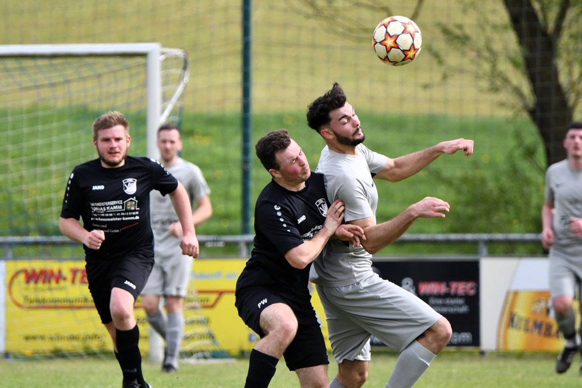 Kreisklasse West: Eschenbach und Neusorg gewinnen die Derbys souverän