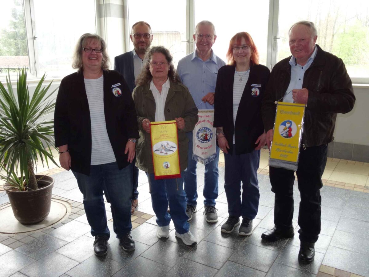Preise für Rassegeflügelzüchter in Eslarn verliehen
