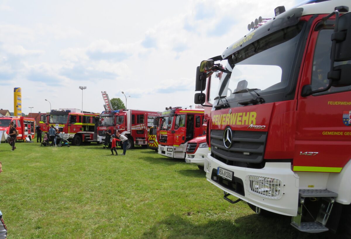 Blaulichttag beim Feuerwehrjubiläum