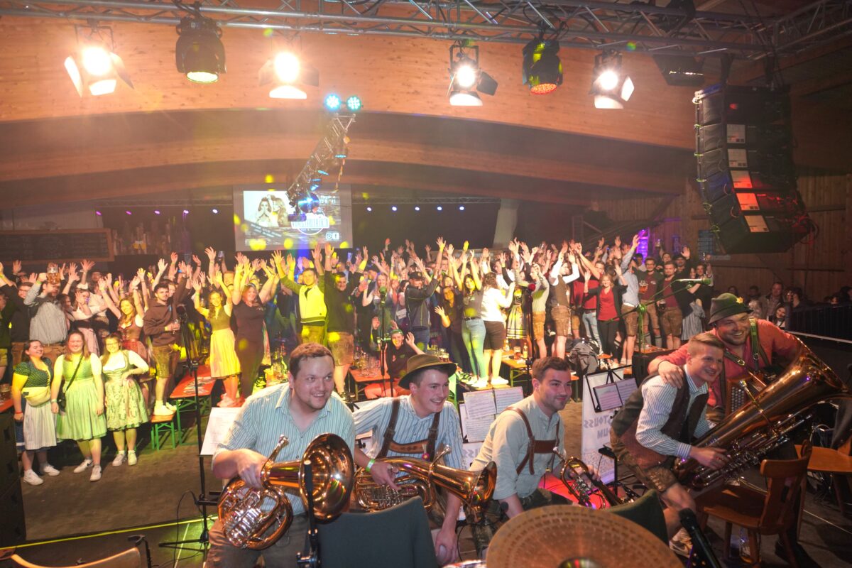 Sommerwiesn – beste Stimmung in der Beidl-Halle