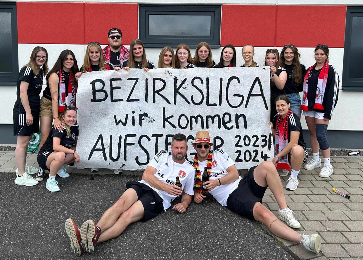 Geballte Frauenpower: Luhe-Wildenau, Flossenbürg/Thanhausen und Kirchenthumbach steigen auf