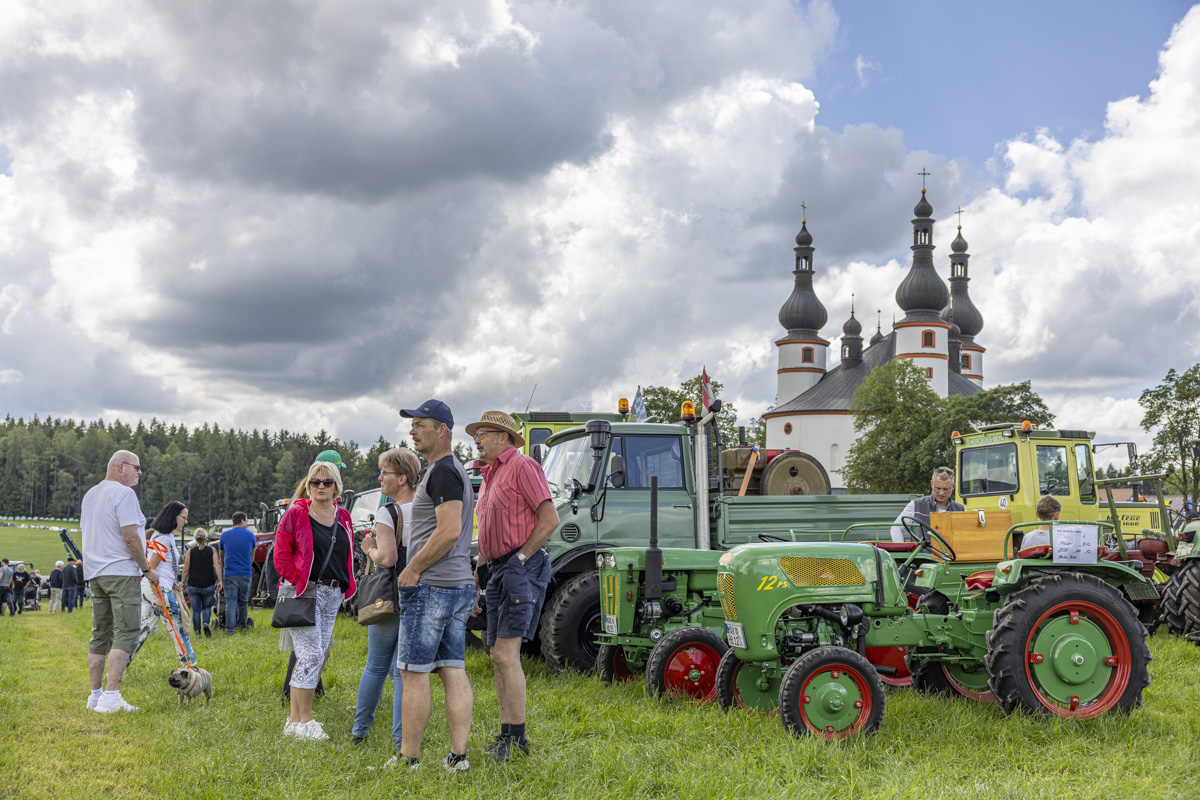 Beim Bulldogtreffen an der Kappl konnten 200 historische Traktoren bestaunt werden