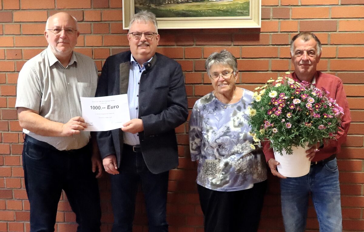 Freunde der Mineralogie und Geologie unterstützen Kirchenverwaltung