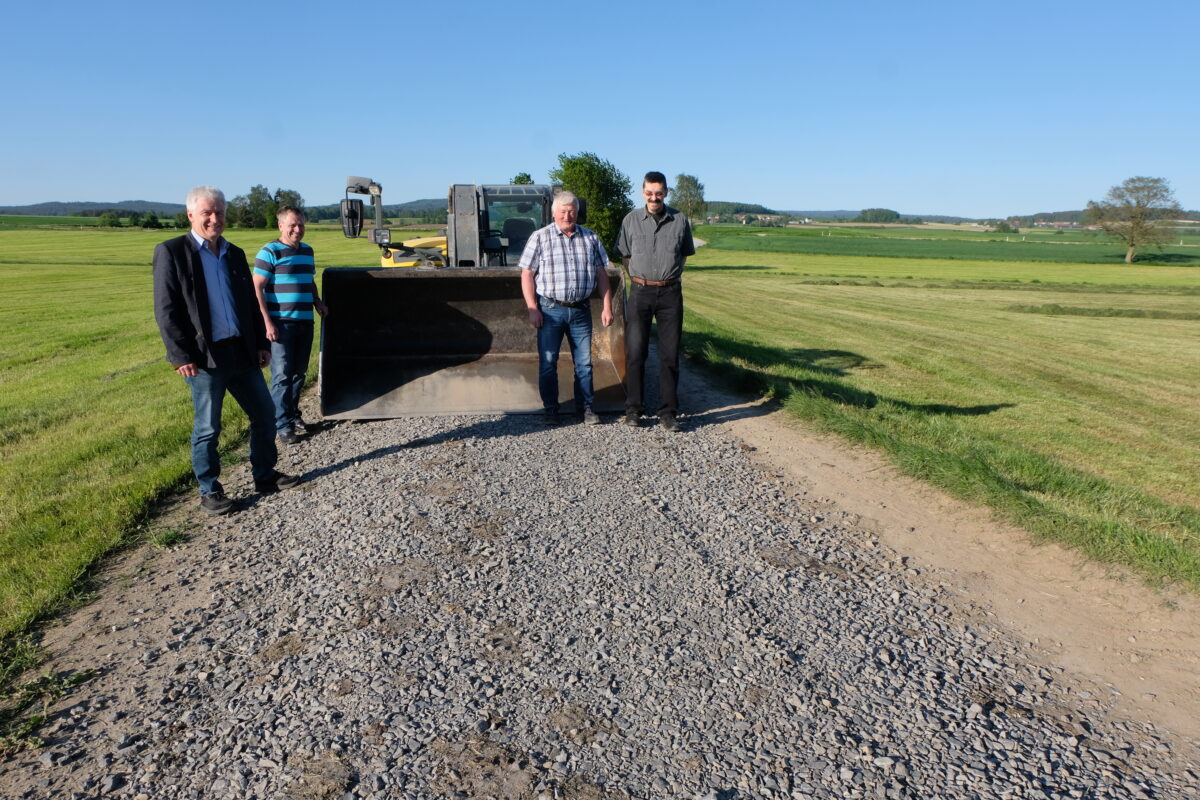 Wirtschaftswege im Flosser Gebiet werden instandgesetzt