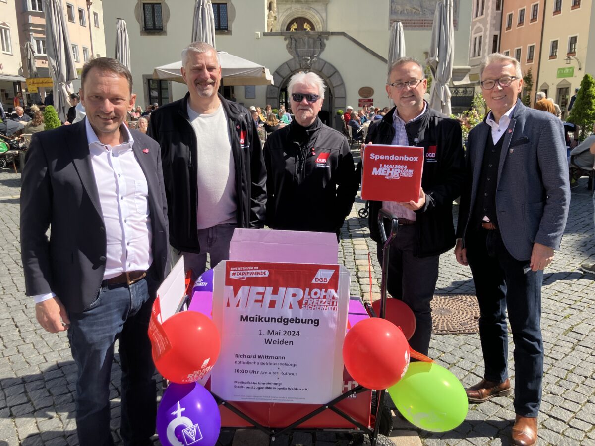 Mit dem Bollerwagen durch die Weidener Altstadt