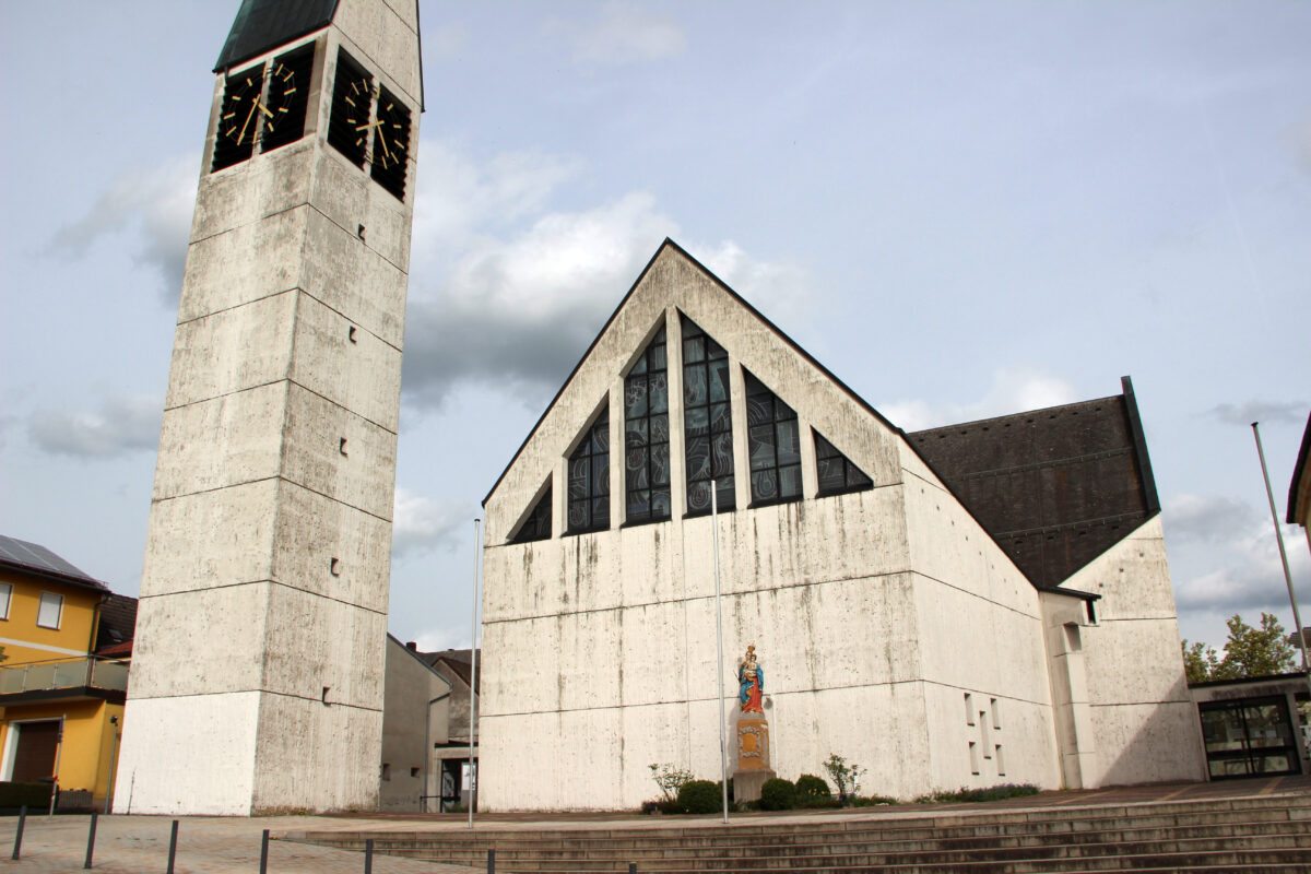 Jubiläum 50 Jahre Pfarrkirche Mariä Himmelfahrt mit Pfarrfest
