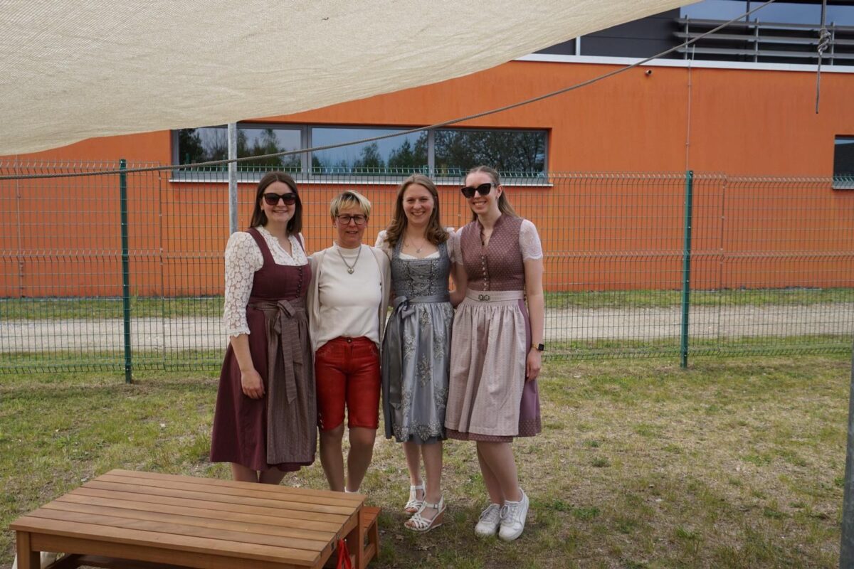 Sonne im Herzen: Viei Freude beim Maifest  in der Kita Weiherhammer