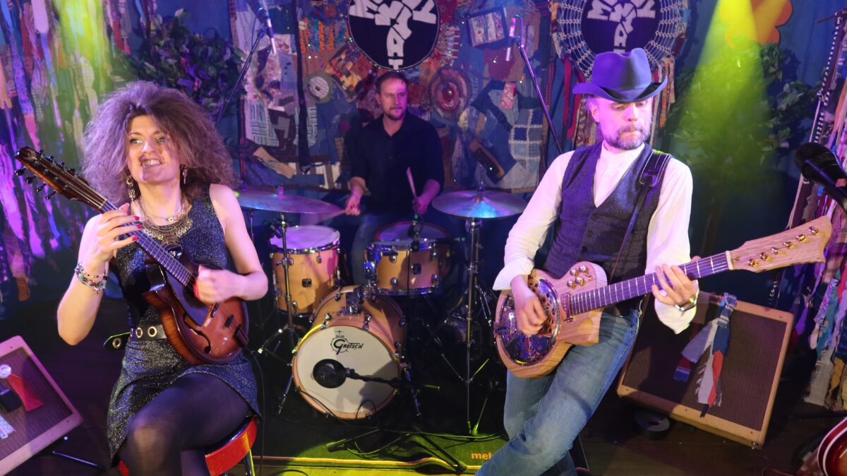 „Muddy What?“ mit New Blues auf der Live-Stage